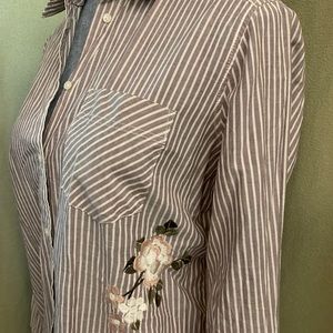 Express Boyfriend Button up Floral Embroidered Cotton Striped Shirt Size Small
